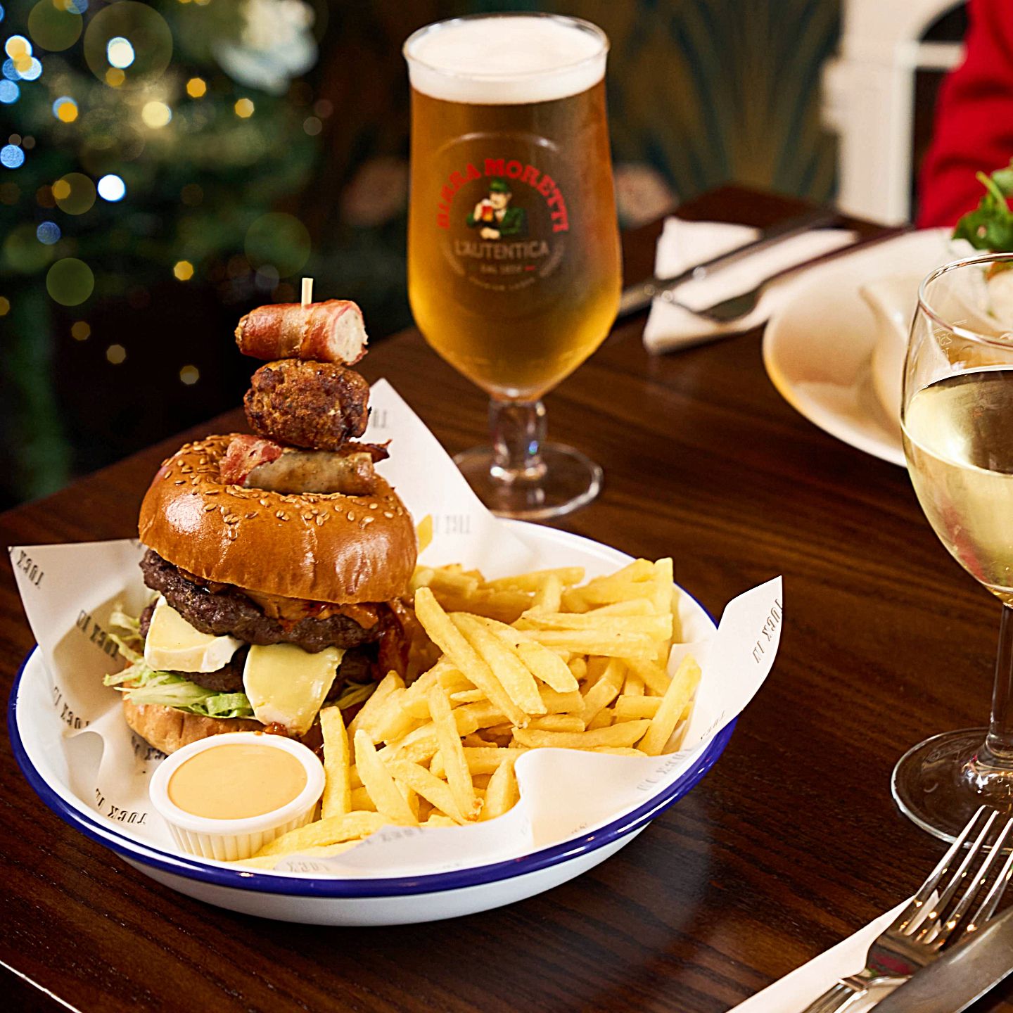 Festive Lunch & Dinner at The Trawlerman in Cleethorpes